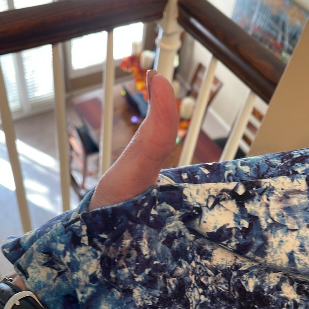 Manduka navy/white blooms jacket - Picture 5 of 5